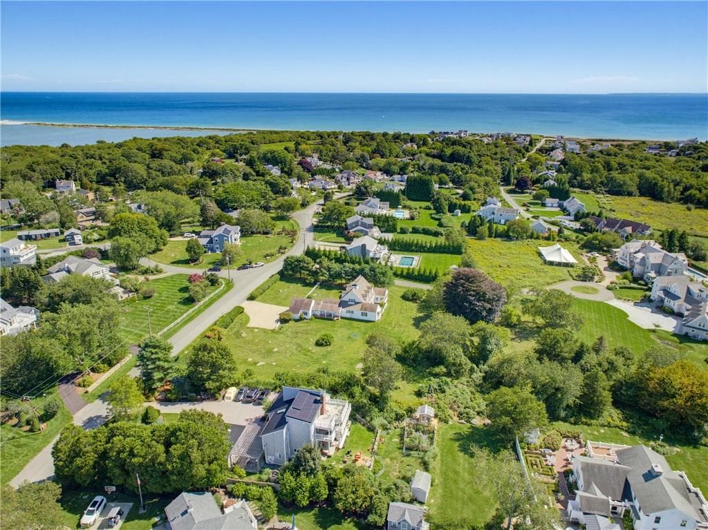 Single Family Residence at 191 Carpenter Drive, South Kingstown, photo 26 of 33