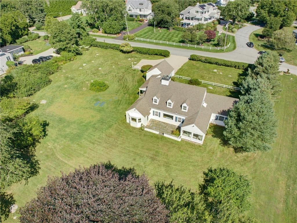 Single Family Residence at 191 Carpenter Drive, South Kingstown, photo 22 of 33