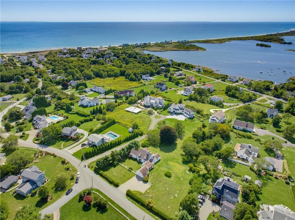 Single Family Residence at 191 Carpenter Drive, South Kingstown, photo 29 of 33