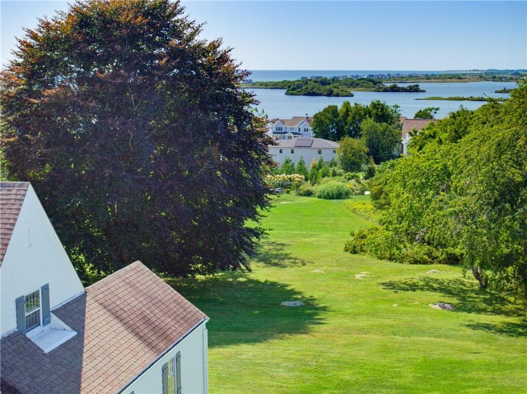 Single Family Residence at 191 Carpenter Drive, South Kingstown, photo 8 of 33