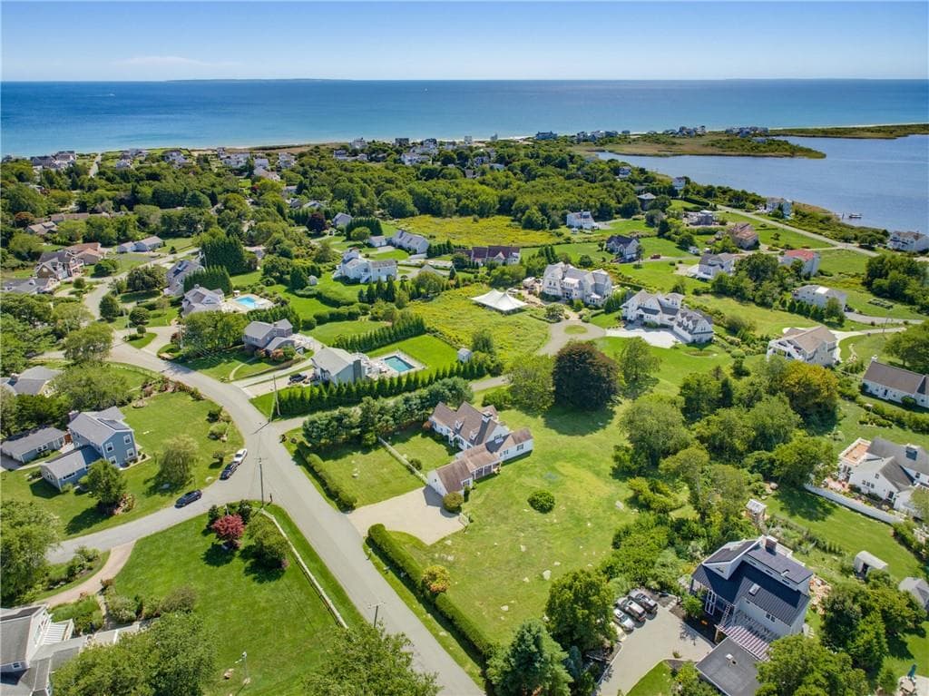 Single Family Residence at 191 Carpenter Drive, South Kingstown, photo 25 of 33