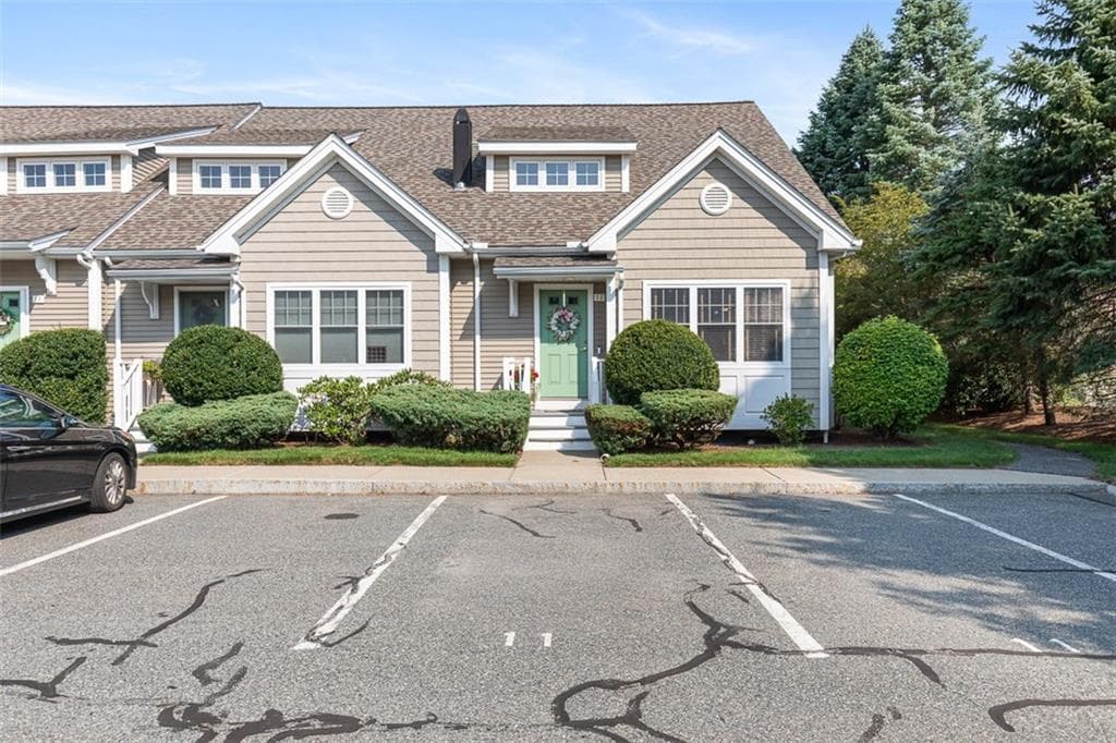 Condominium at 500 Mendon Road UNIT 11, Cumberland, photo 5 of 50