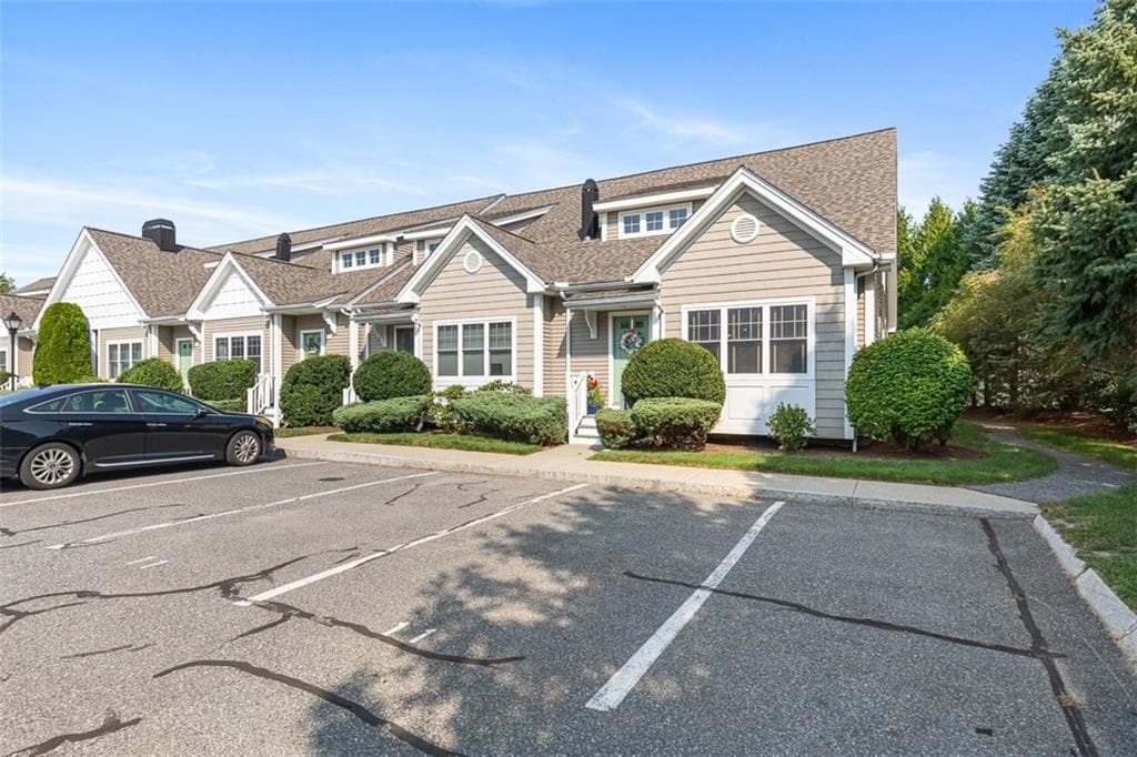 Condominium at 500 Mendon Road UNIT 11, Cumberland, photo 4 of 50