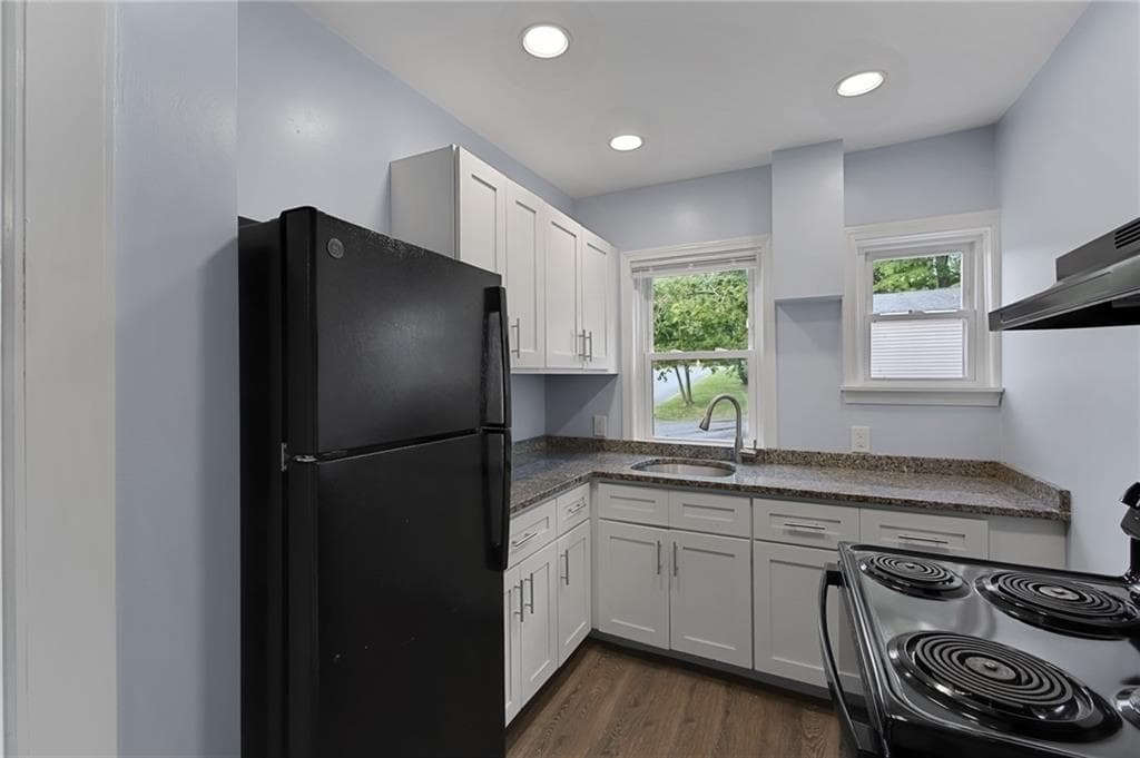 Multi Family at 117 Chestnut Street, Lincoln, photo 6 of 20