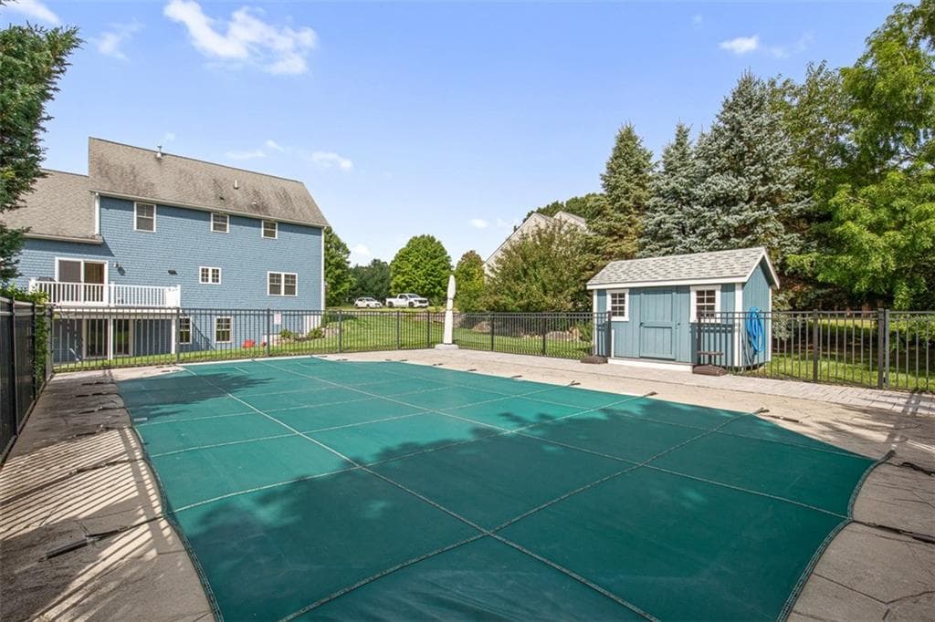 Single Family Residence at 189 Delano Drive, North Kingstown, photo 42 of 50