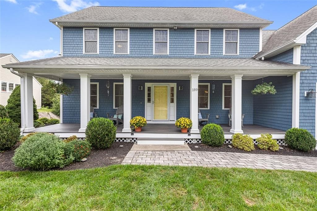 Single Family Residence at 189 Delano Drive, North Kingstown, photo 3 of 50