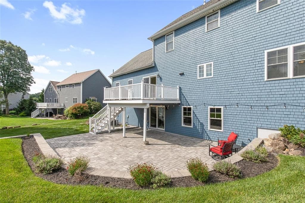 Single Family Residence at 189 Delano Drive, North Kingstown, photo 41 of 50