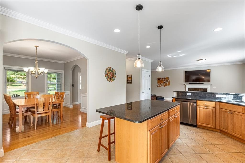 Single Family Residence at 189 Delano Drive, North Kingstown, photo 15 of 50