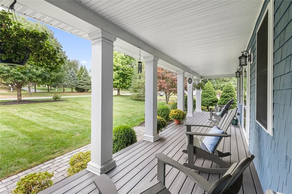 Single Family Residence at 189 Delano Drive, North Kingstown, photo 4 of 50