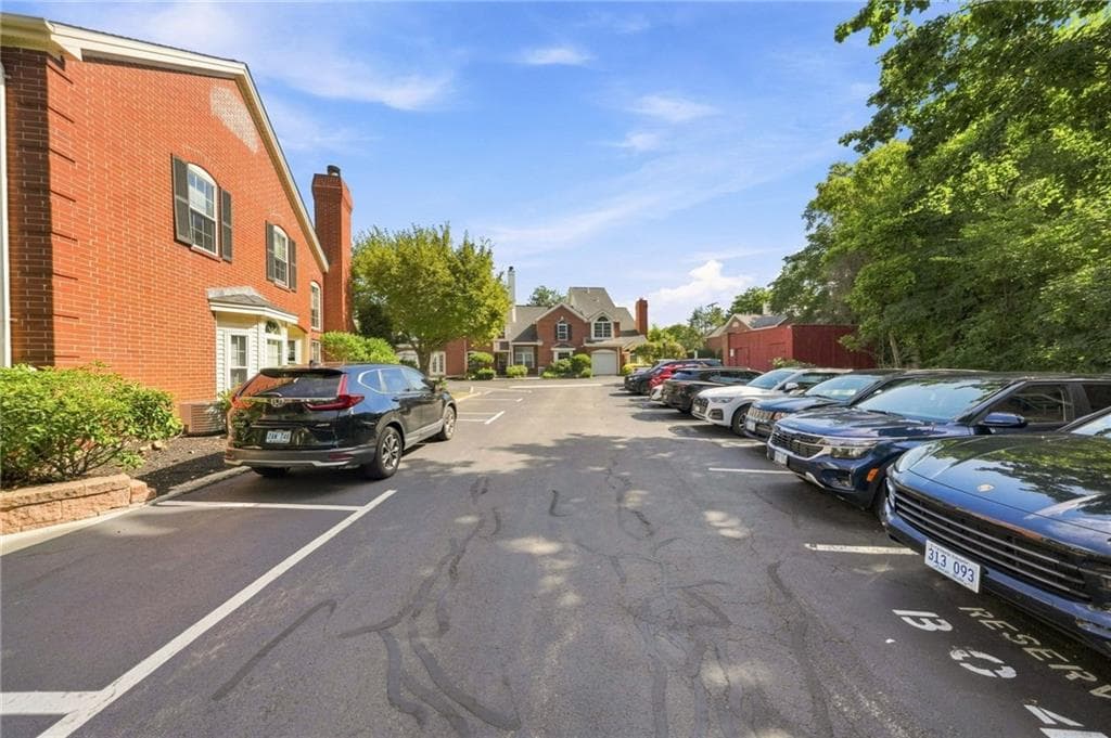 Condominium at 626 Smithfield Road UNIT 604, North Providence, photo 28 of 32