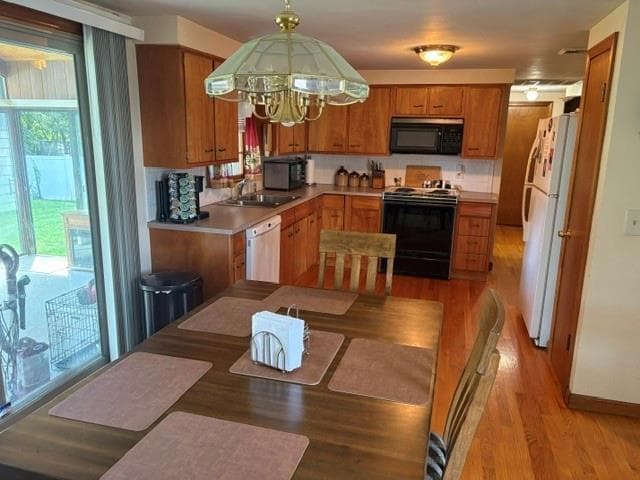 Single Family Residence at 18 Barnold Street, West Warwick, photo 11 of 23