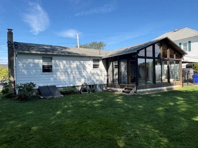 Single Family Residence at 18 Barnold Street, West Warwick, photo 4 of 23