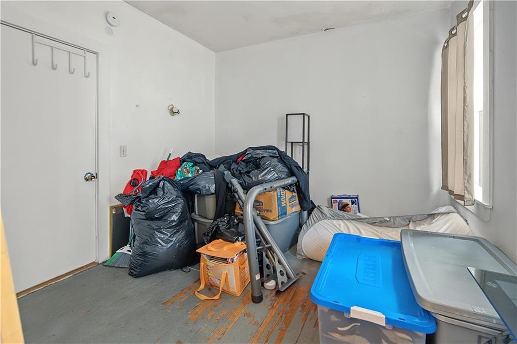 Multi Family at 115 Woodward Road, Providence, photo 19 of 29