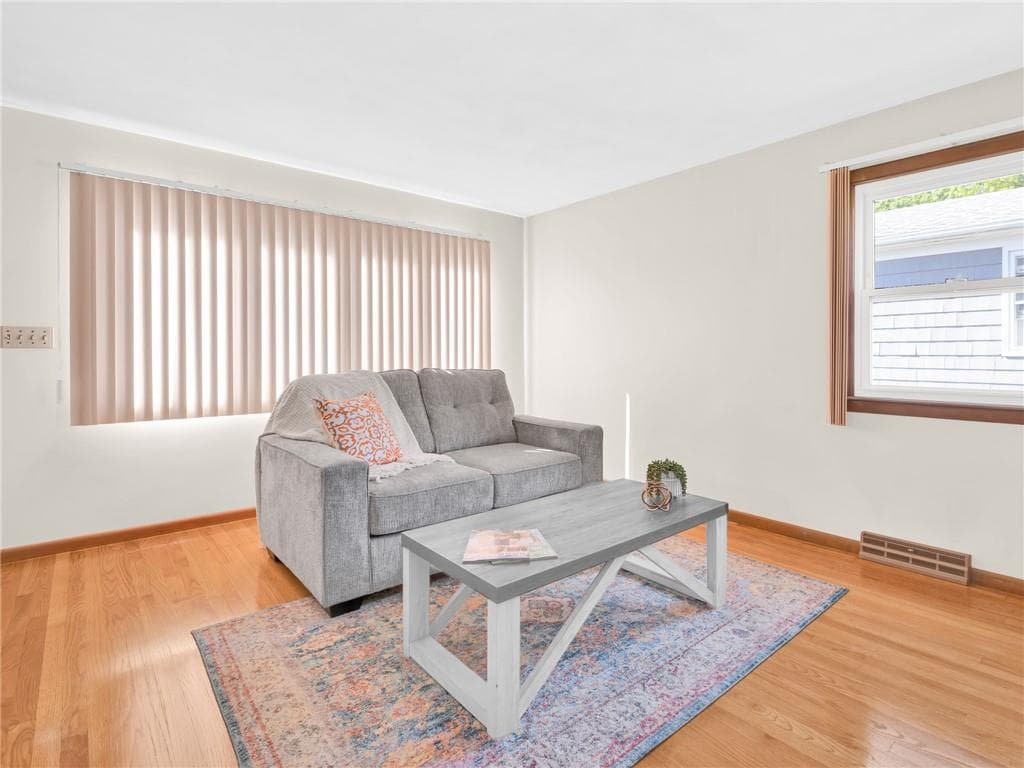 Single Family Residence at 39 Gray Street, Providence, photo 5 of 24