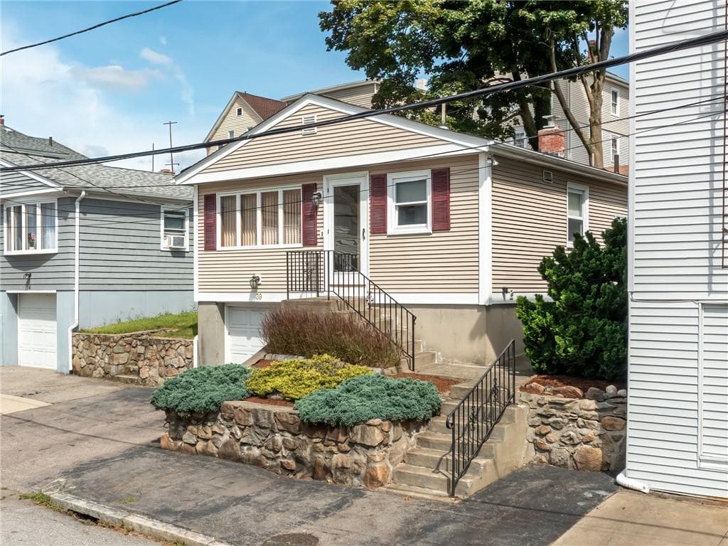 Single Family Residence at 39 Gray Street, Providence, photo 24 of 24