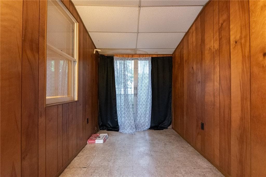Single Family Residence at 28 Hayward Road, Warwick, photo 6 of 27