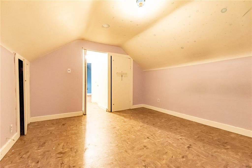 Single Family Residence at 28 Hayward Road, Warwick, photo 22 of 27