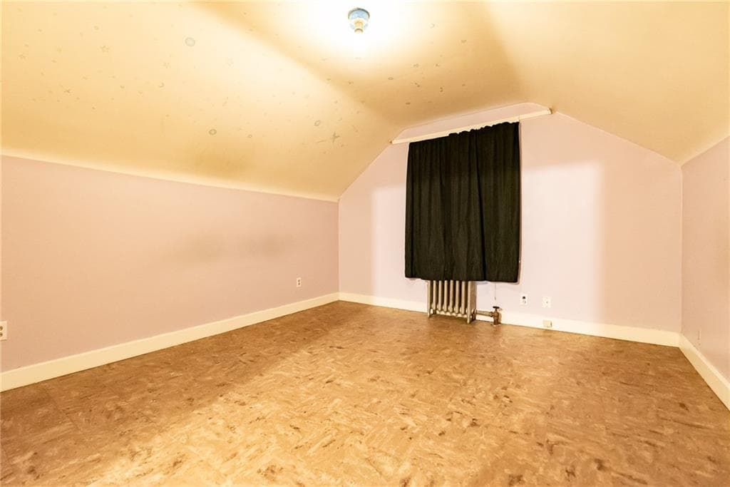 Single Family Residence at 28 Hayward Road, Warwick, photo 21 of 27