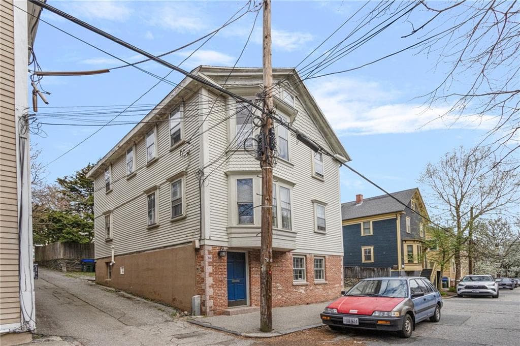 86 Transit Street