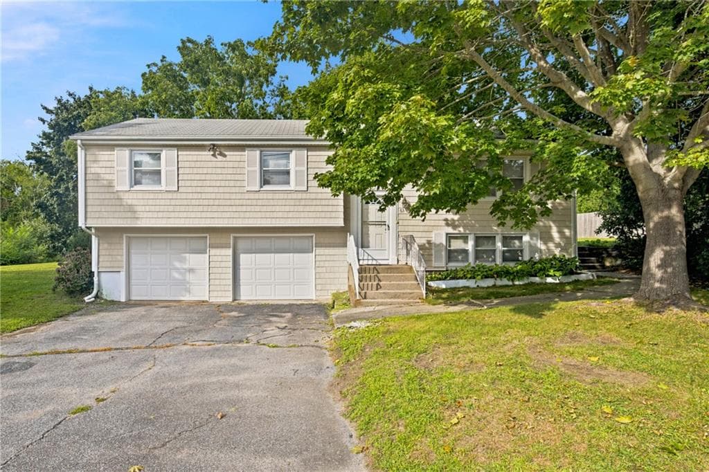 Single Family Residence at 63 Bourbon Street, Portsmouth, photo 2 of 34