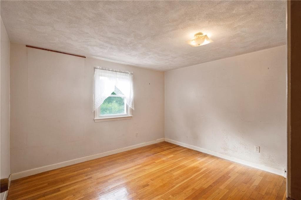 Single Family Residence at 63 Bourbon Street, Portsmouth, photo 22 of 34