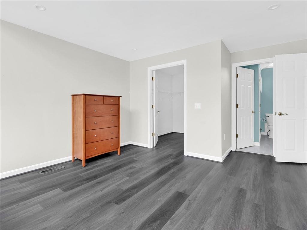 Condominium at 141 Pine Glen Drive, East Greenwich, photo 25 of 32