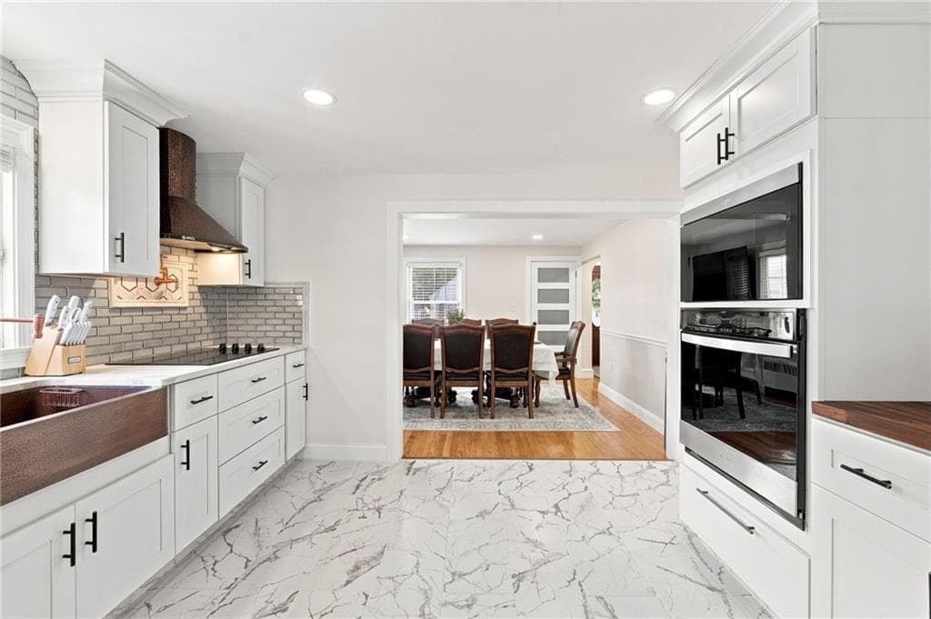 Single Family Residence at 71 Petteys Avenue, Providence, photo 13 of 46