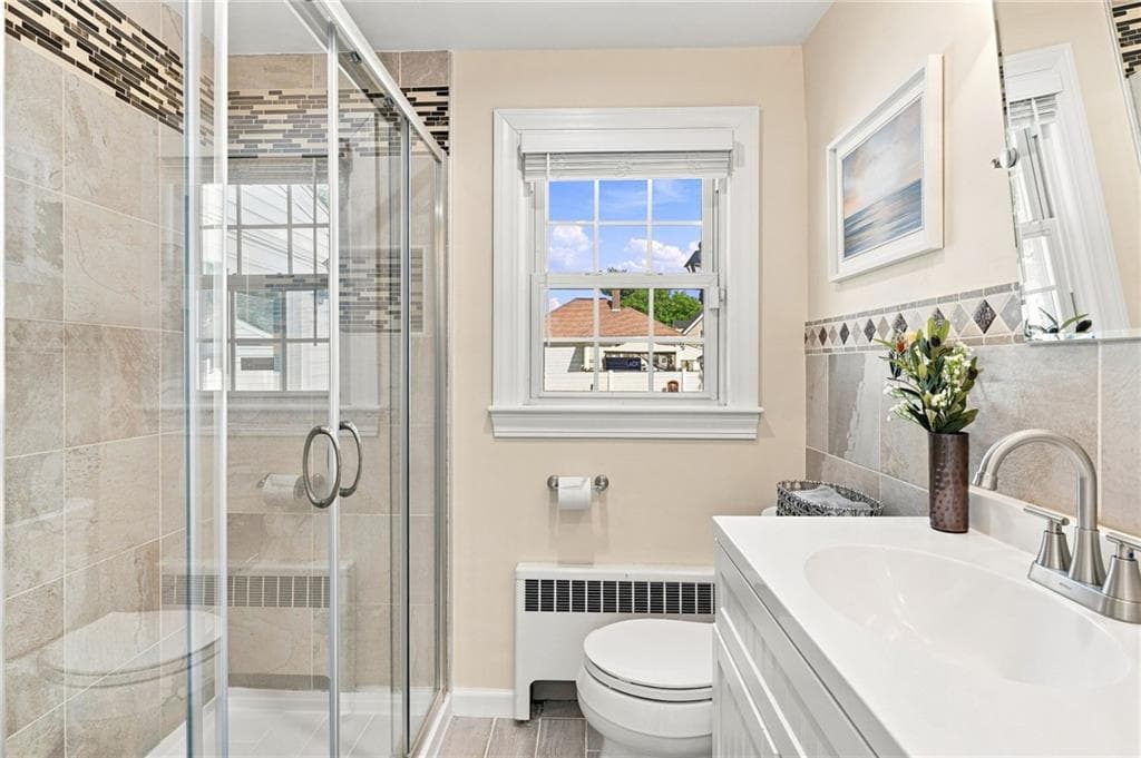 Single Family Residence at 71 Petteys Avenue, Providence, photo 20 of 46