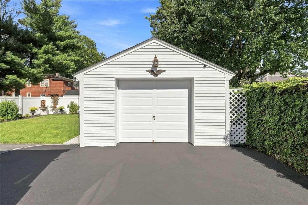 Single Family Residence at 71 Petteys Avenue, Providence, photo 40 of 46