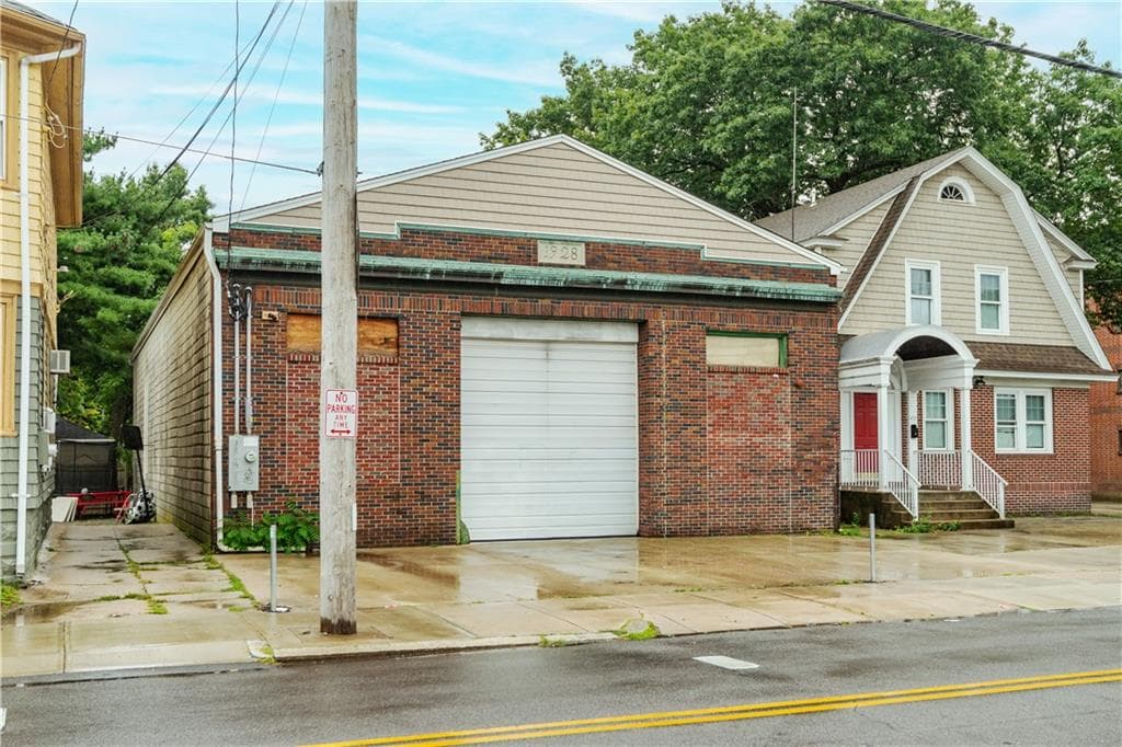Commercial at 457 461 Douglas Avenue, Providence, photo 7 of 31