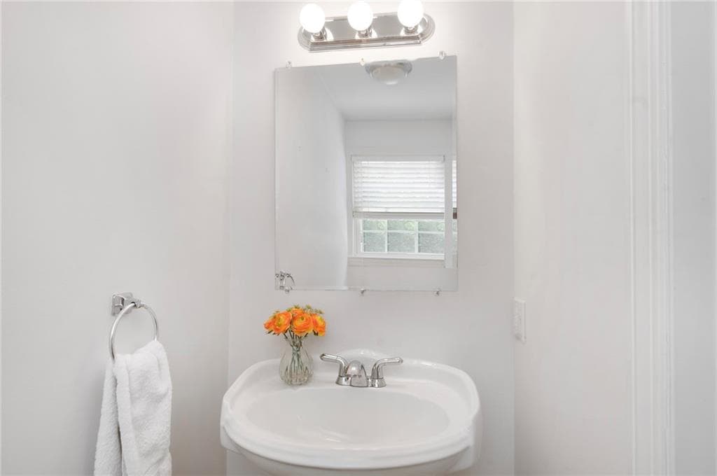Condominium at 4 Unity Street, Pawtucket, photo 14 of 32