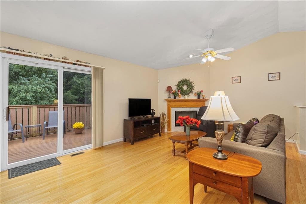 Condominium at 50 Abbott Run Valley Road UNIT 1929, Cumberland, photo 5 of 37