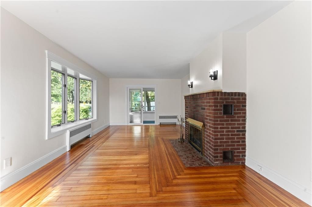 Single Family Residence at 241 Douglas Pike, Smithfield, photo 6 of 43