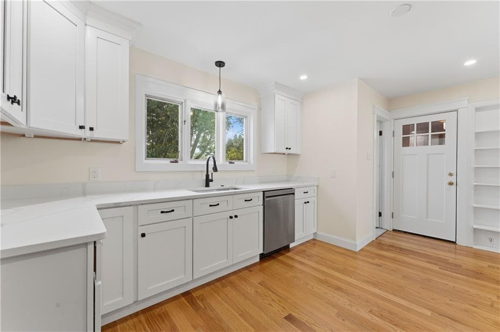 Single Family Residence at 241 Douglas Pike, Smithfield, photo 12 of 43
