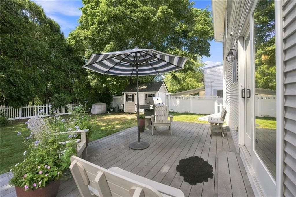 Single Family Residence at 39 Treasure Road, Narragansett, photo 8 of 33