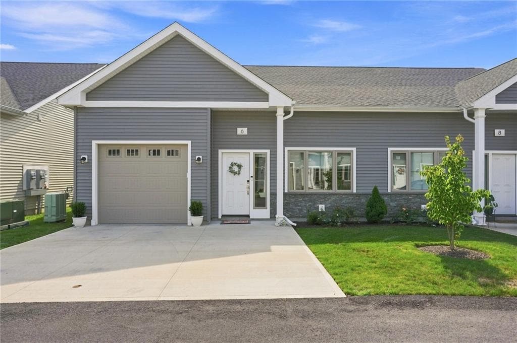 Condominium at 6 West Valley Circle, West Warwick, photo 2 of 45