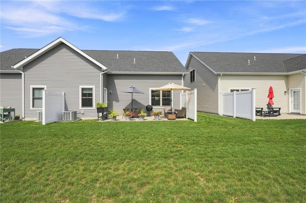 Condominium at 6 West Valley Circle, West Warwick, photo 42 of 45