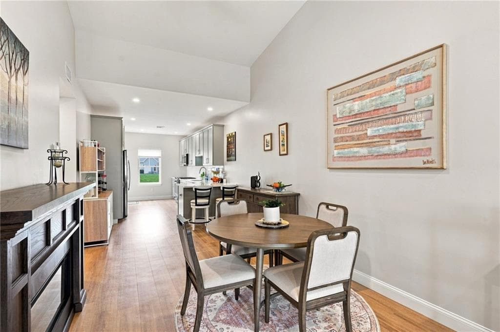 Condominium at 6 West Valley Circle, West Warwick, photo 14 of 45