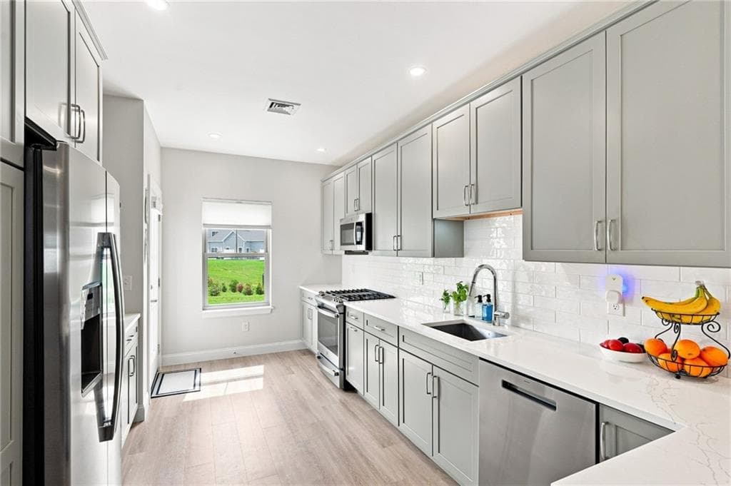 Condominium at 6 West Valley Circle, West Warwick, photo 19 of 45