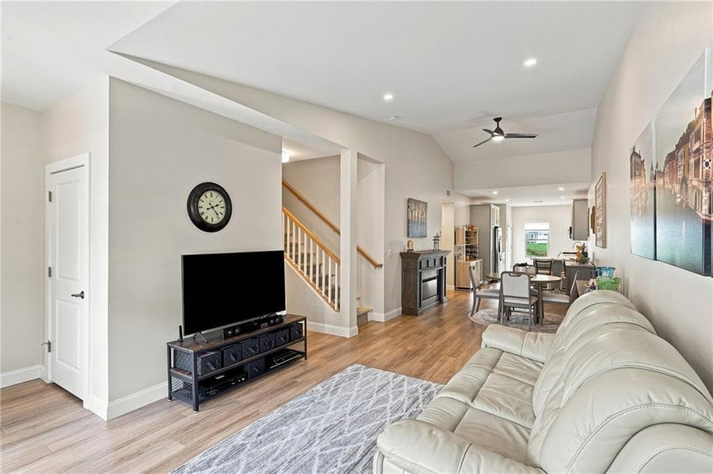 Condominium at 6 West Valley Circle, West Warwick, photo 8 of 45