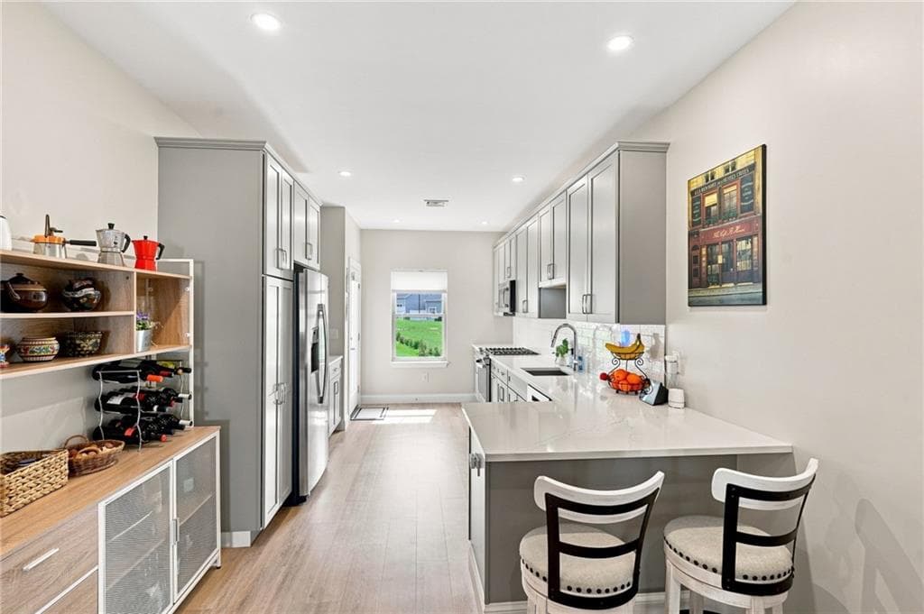 Condominium at 6 West Valley Circle, West Warwick, photo 21 of 45