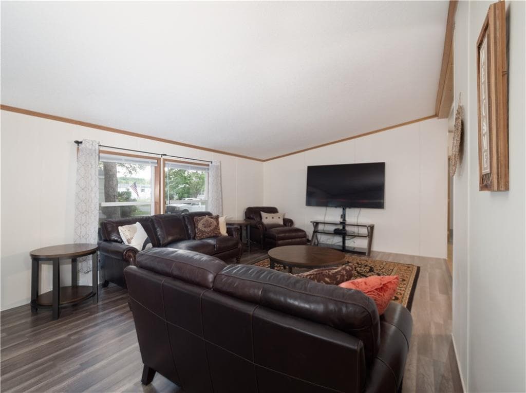 Single Family Residence at 5 Kelly Lane, Coventry, photo 4 of 33