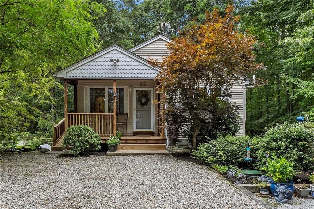 Single Family Residence at 163 Lake Washington Drive, Glocester, photo 2 of 50
