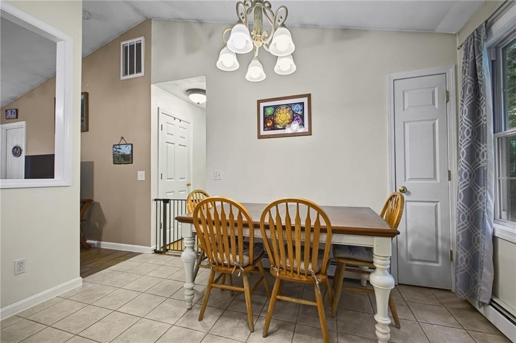 Single Family Residence at 163 Lake Washington Drive, Glocester, photo 10 of 50