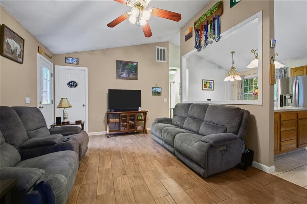 Single Family Residence at 163 Lake Washington Drive, Glocester, photo 11 of 50
