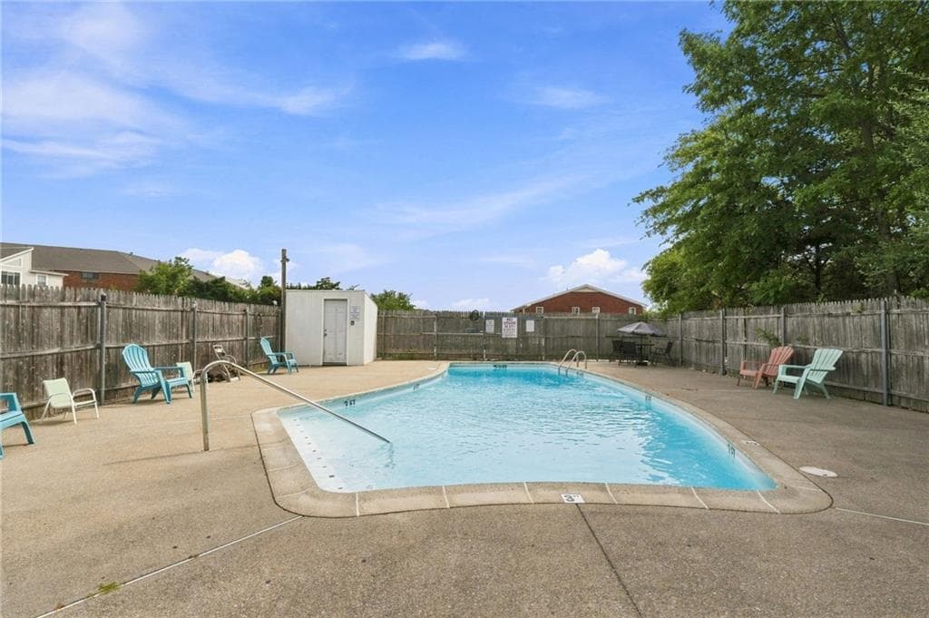 Condominium at 200 Woodlawn Avenue UNIT 111, North Providence, photo 4 of 30