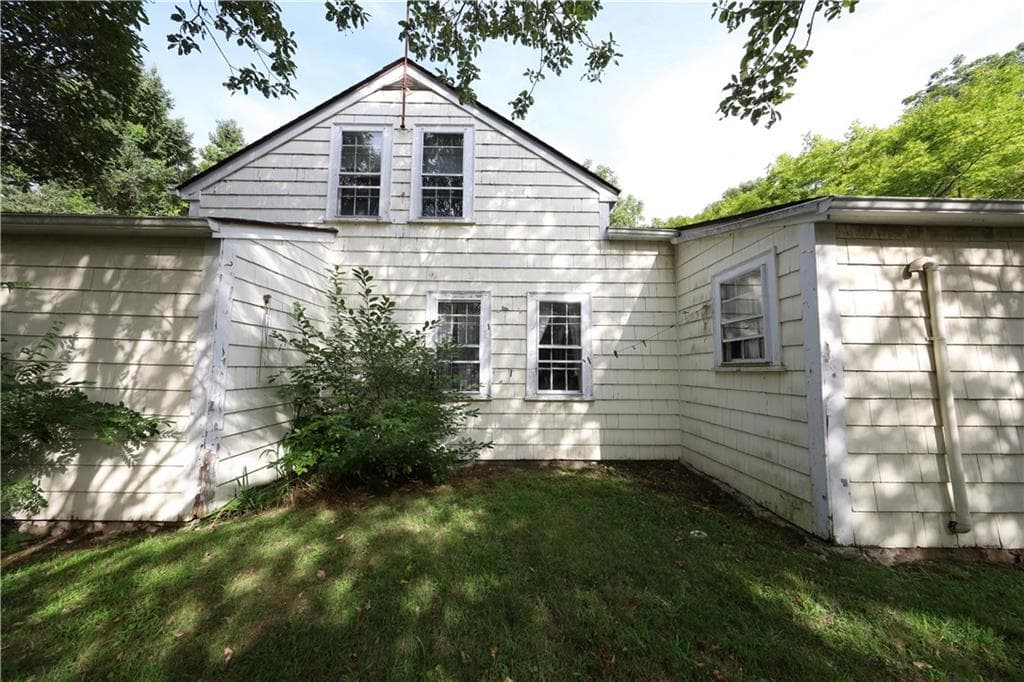 Single Family Residence at 77 Winter Street, South Kingstown, photo 2 of 17