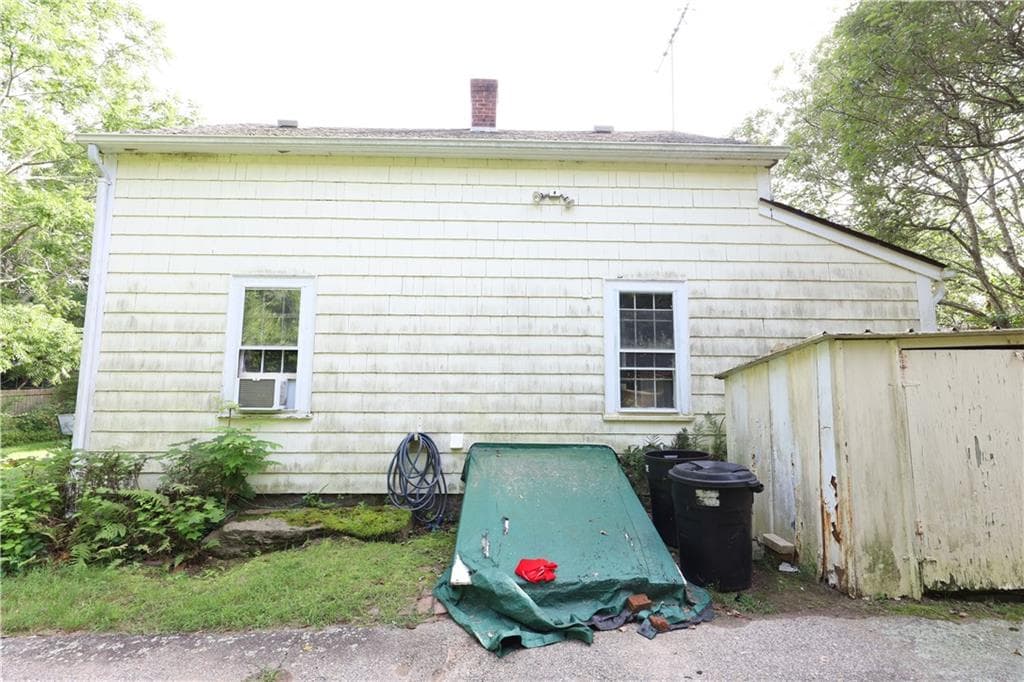 Single Family Residence at 77 Winter Street, South Kingstown, photo 6 of 17