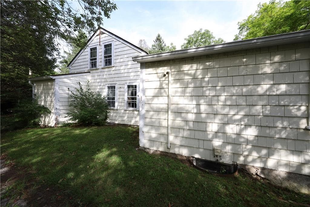 Single Family Residence at 77 Winter Street, South Kingstown, photo 3 of 17