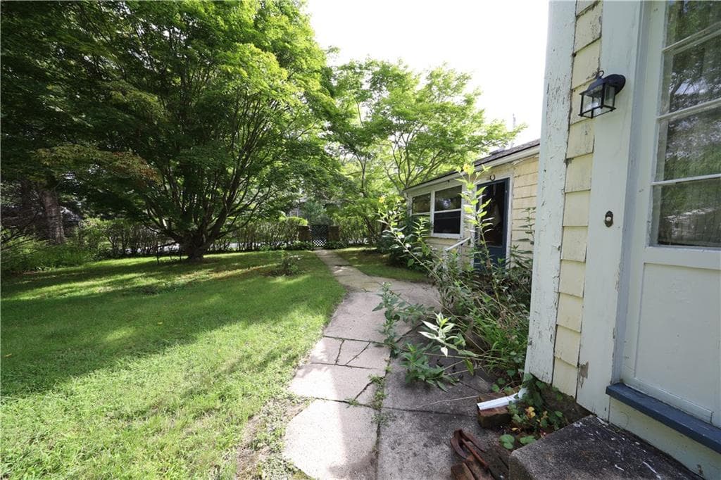 Single Family Residence at 77 Winter Street, South Kingstown, photo 5 of 17